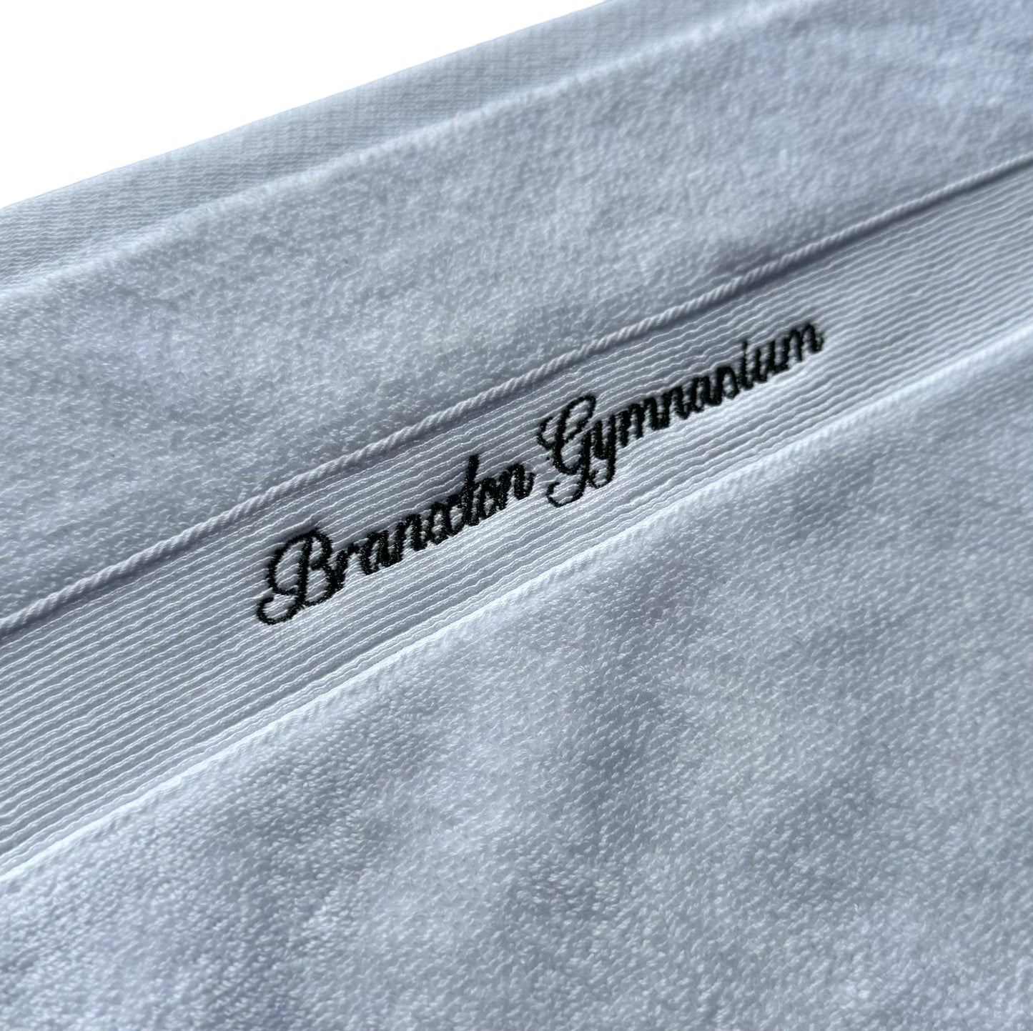 SMALL GYM TOWEL - WHITE